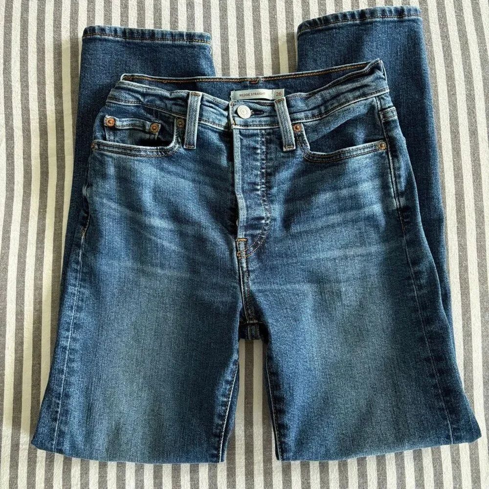 Levi’s Wedgie Straight Ankle Jeans Size 26